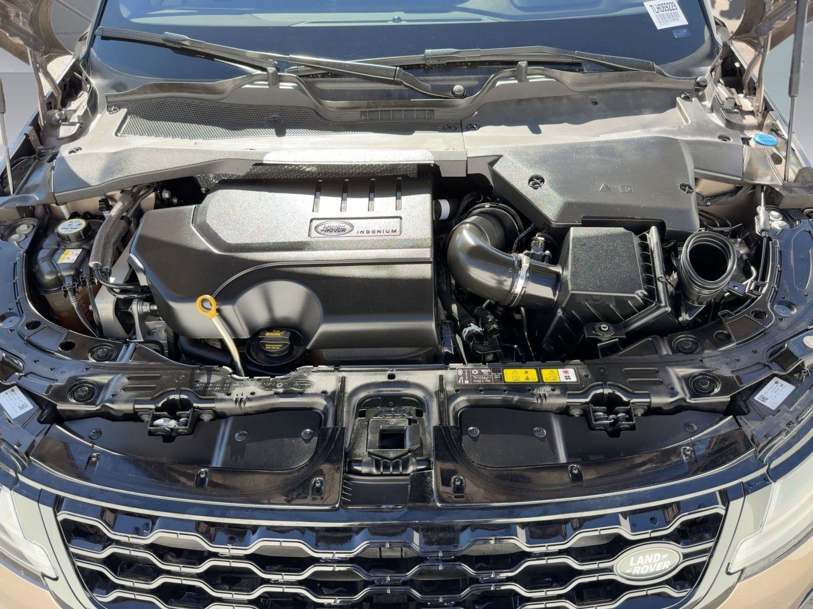 Used 2020 Land Rover Range Rover Evoque R-Dynamic SE image 26