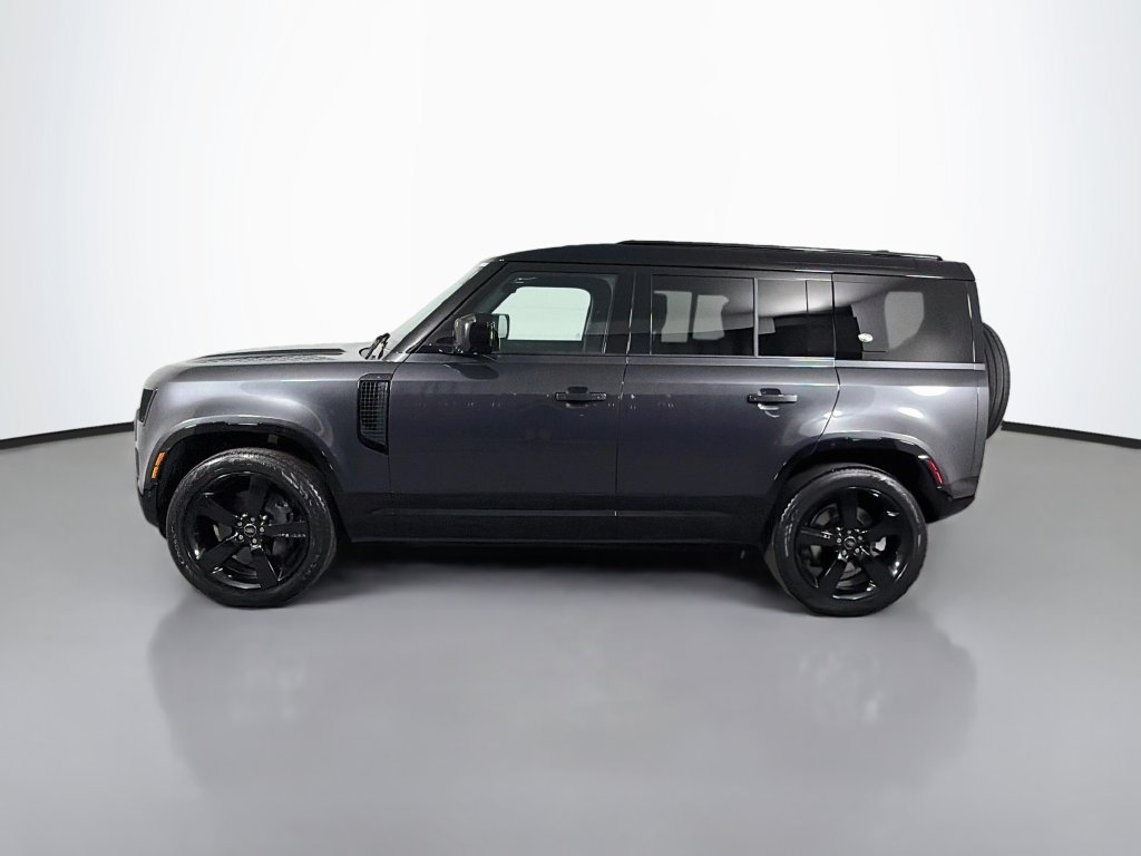 Used 2023 Land Rover Defender 110 X-Dynamic SE AWD/4WD image 8