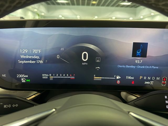 Certified 2025 Buick Envision Avenir image 19