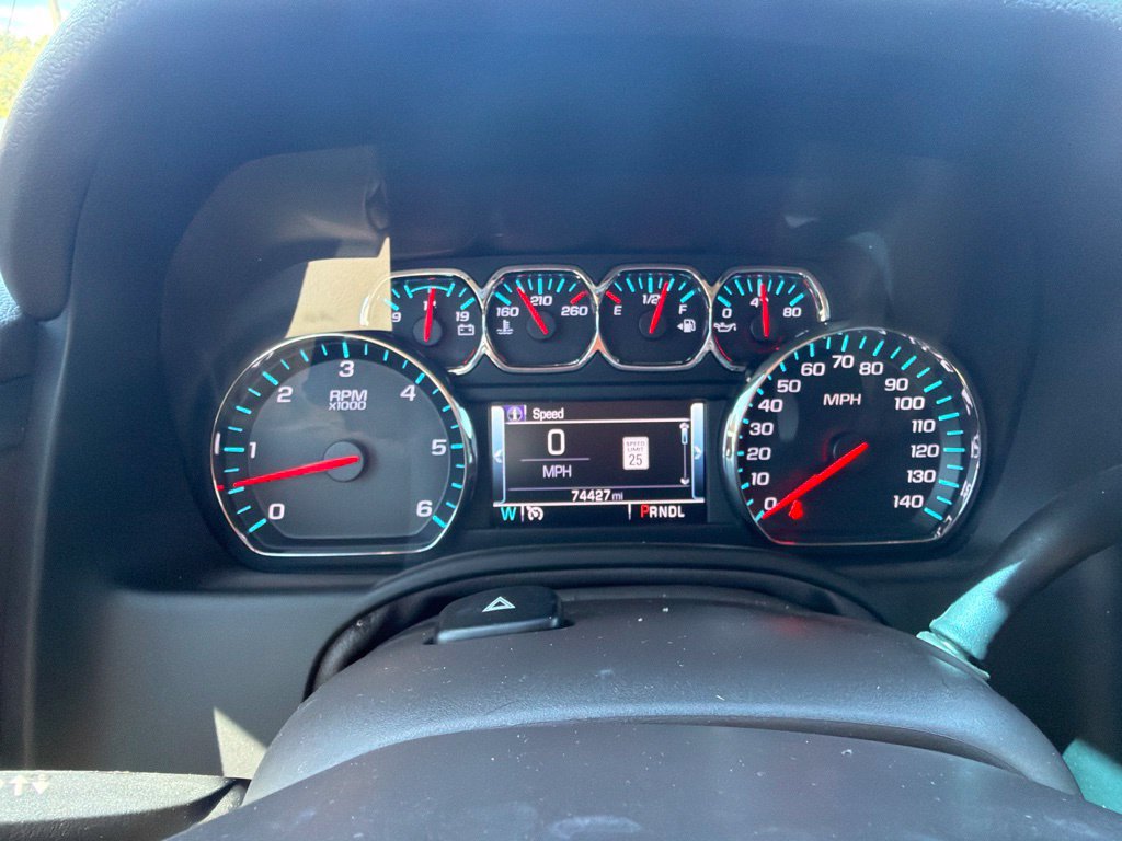 Used 2018 Chevrolet Tahoe Premier RWD image 23