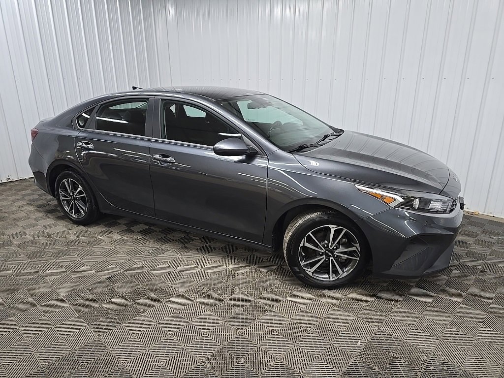 Used 2024 Kia Forte LXS image 1