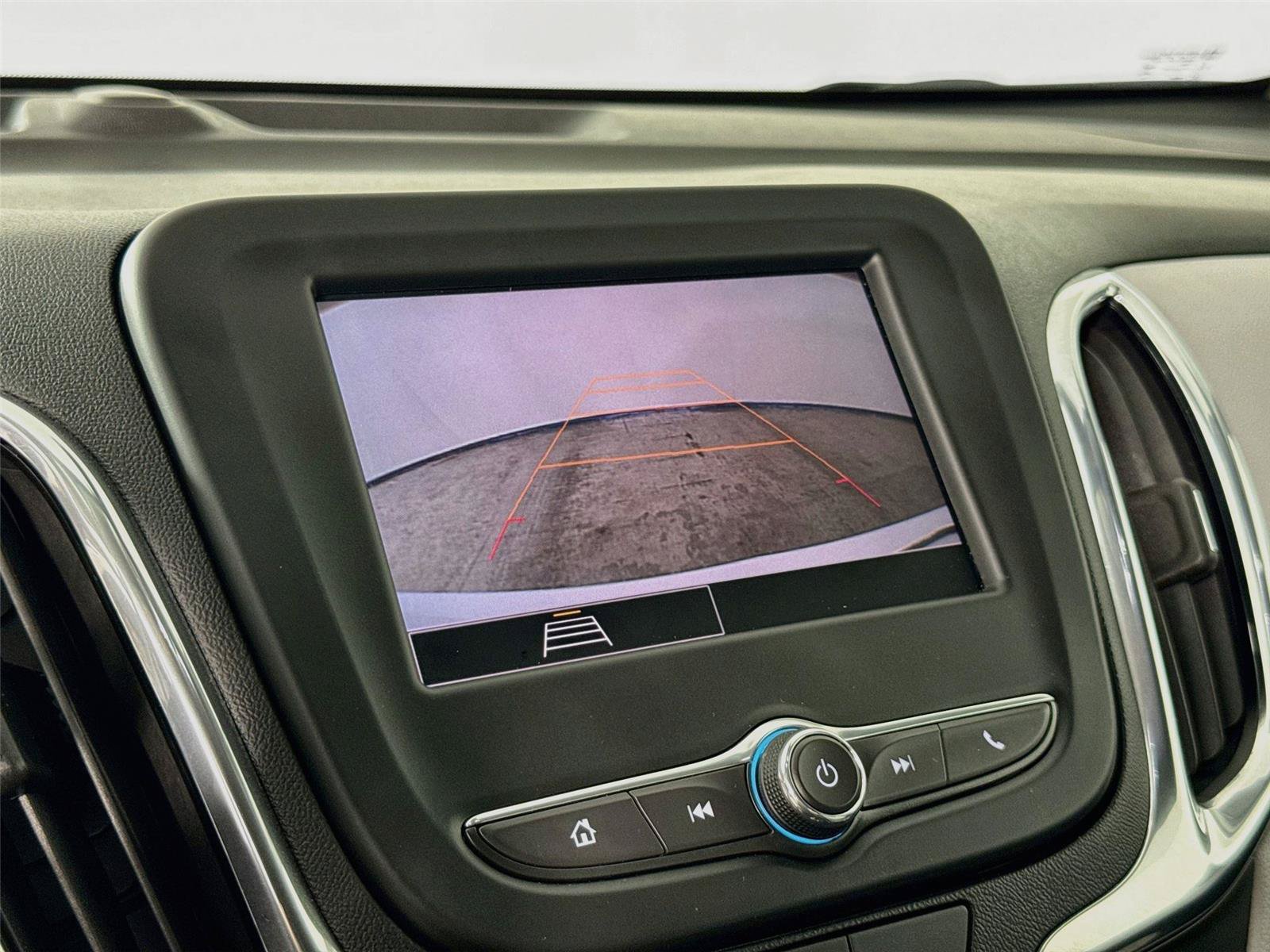 Used 2023 Chevrolet Equinox LS w/ LS Convenience Package AWD/4WD image 14
