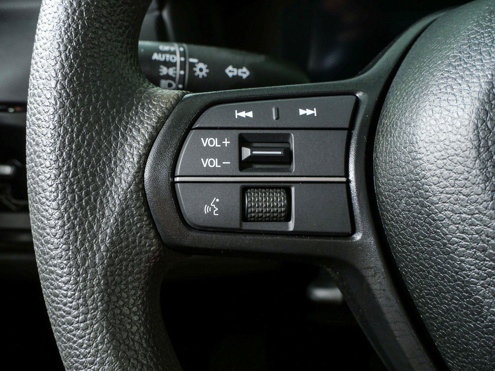 Used 2025 Honda Accord SE image 10