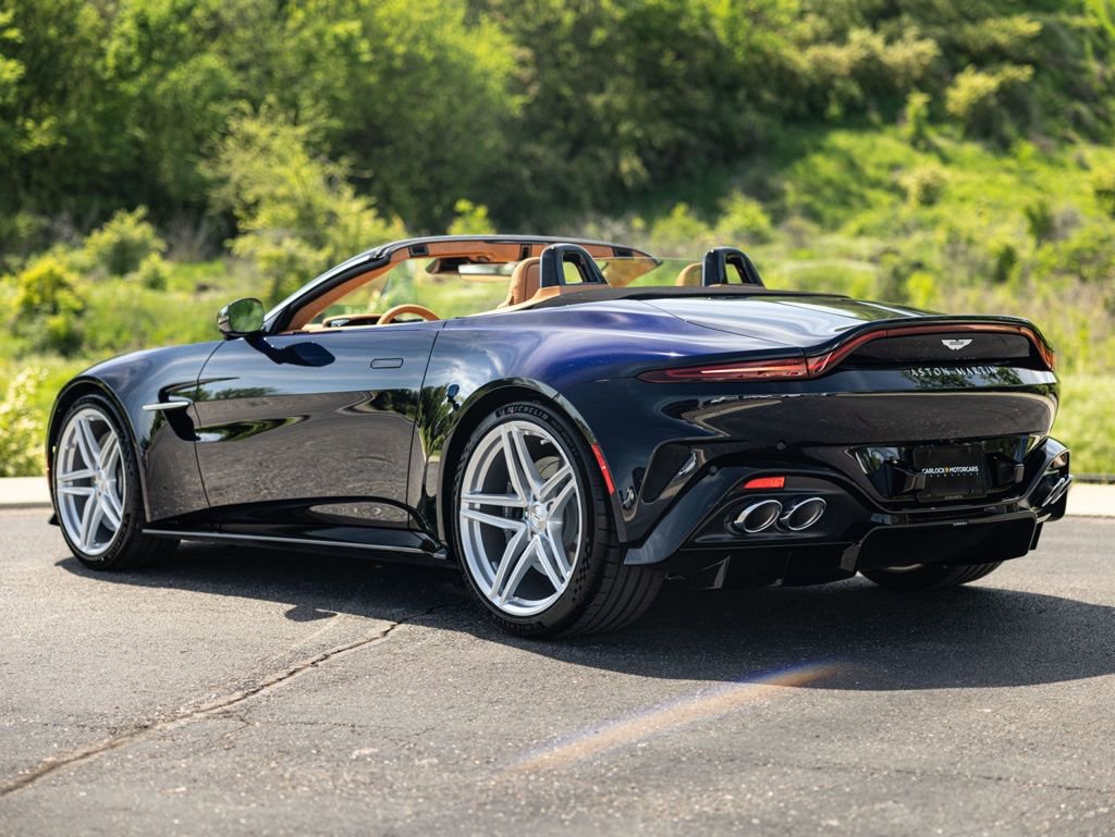 New 2026 Aston Martin V8 Vantage Convertible image 4