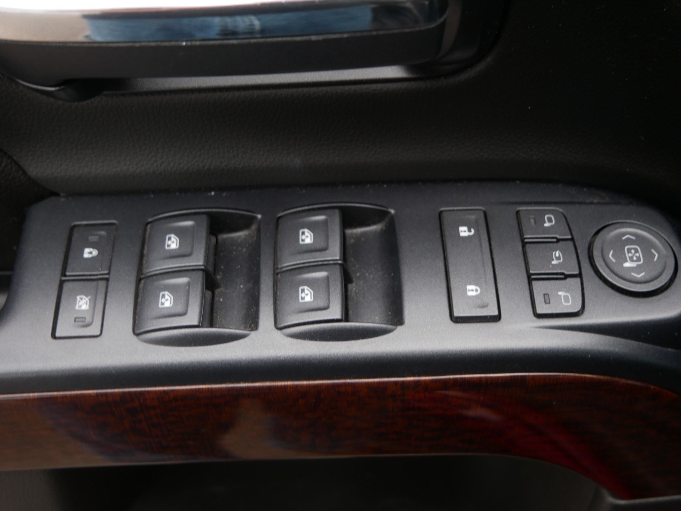 Used 2018 GMC Sierra 1500 SLT AWD/4WD image 22