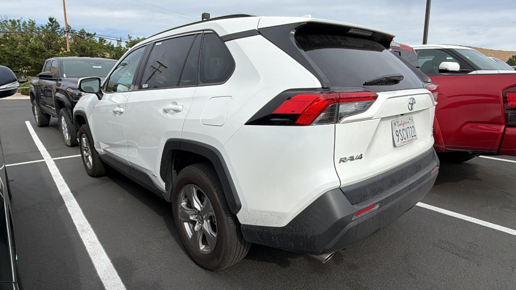 Certified 2025 Toyota RAV4 XLE AWD/4WD image 3