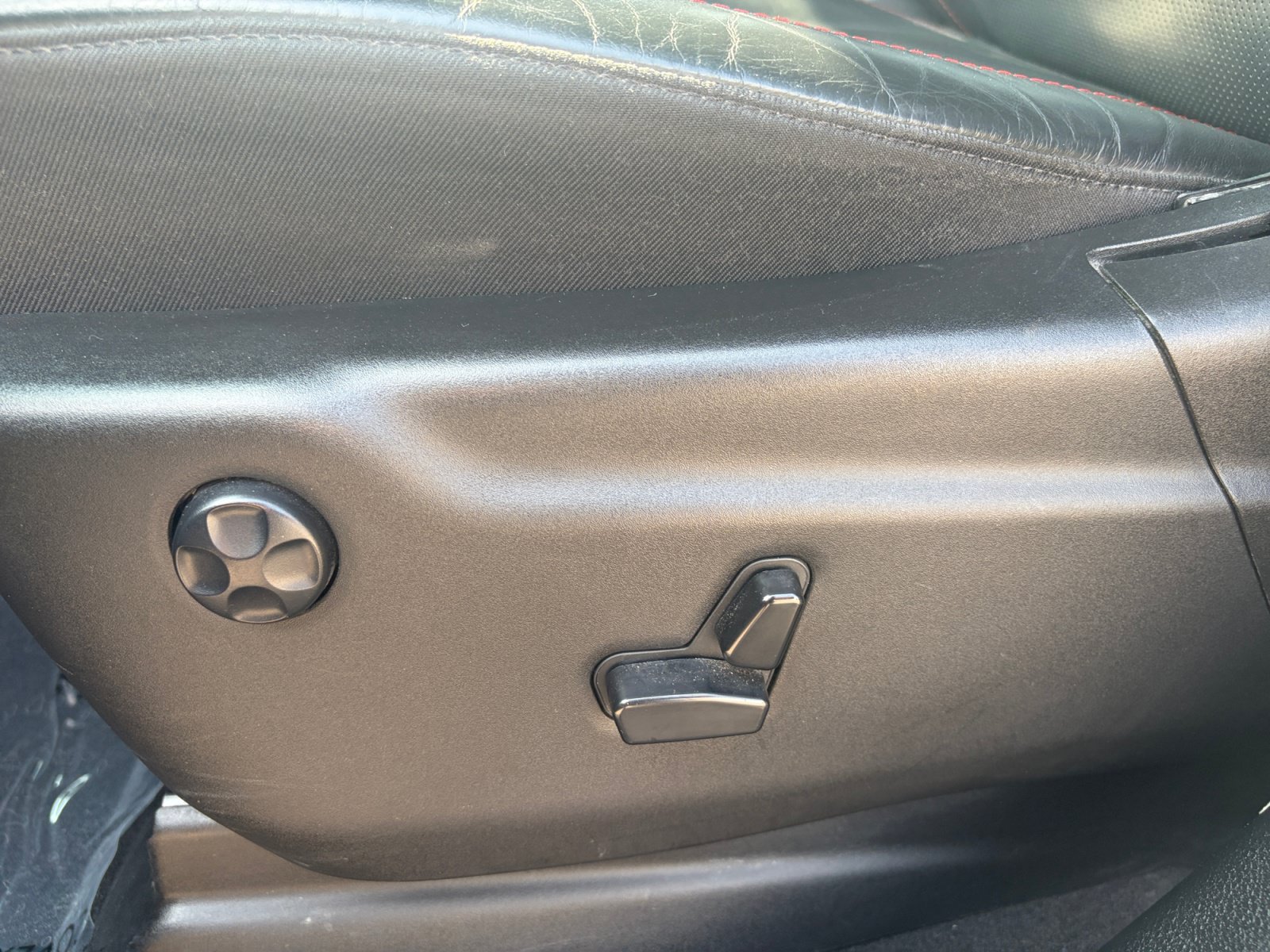 Used 2024 Dodge Durango GT AWD/4WD image 14