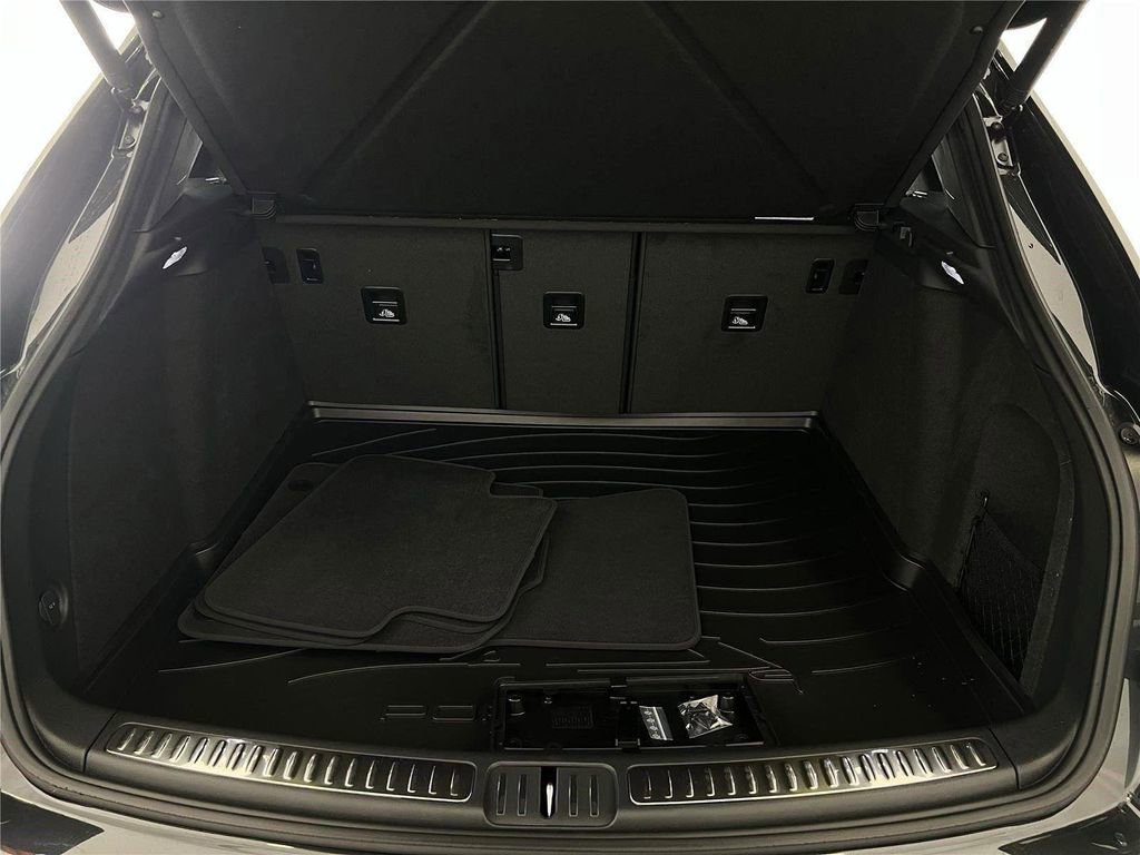 New 2026 Porsche Macan S AWD/4WD image 28