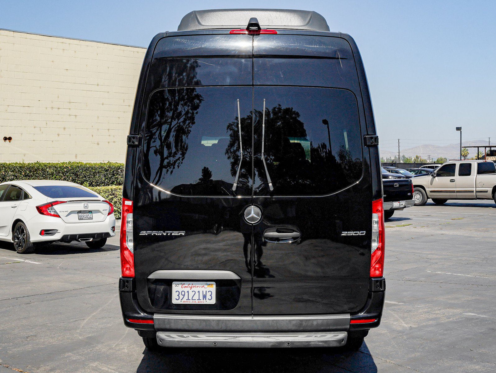 Used 2024 Mercedes-Benz Sprinter 2500 image 5