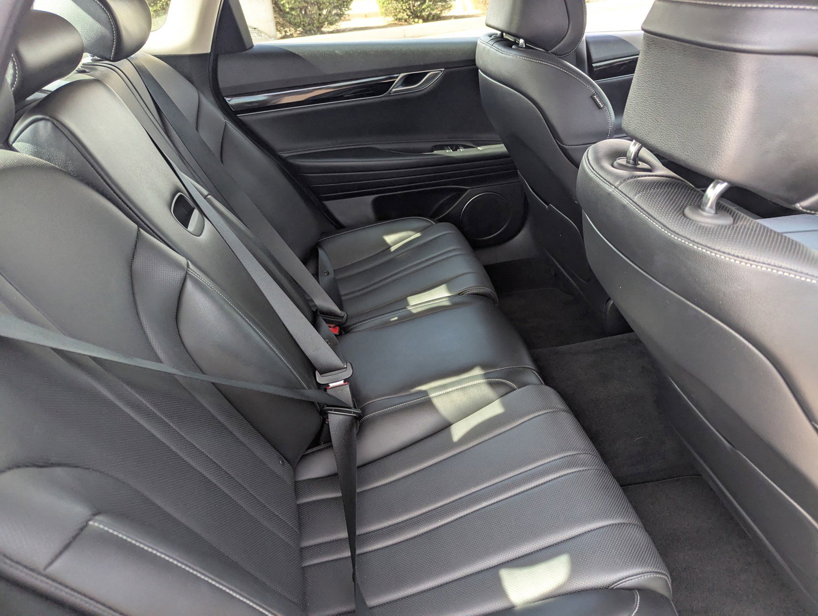 Used 2023 Genesis G80 2.5T image 13