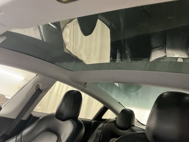 Used 2018 Tesla Model 3 Mid Range image 14