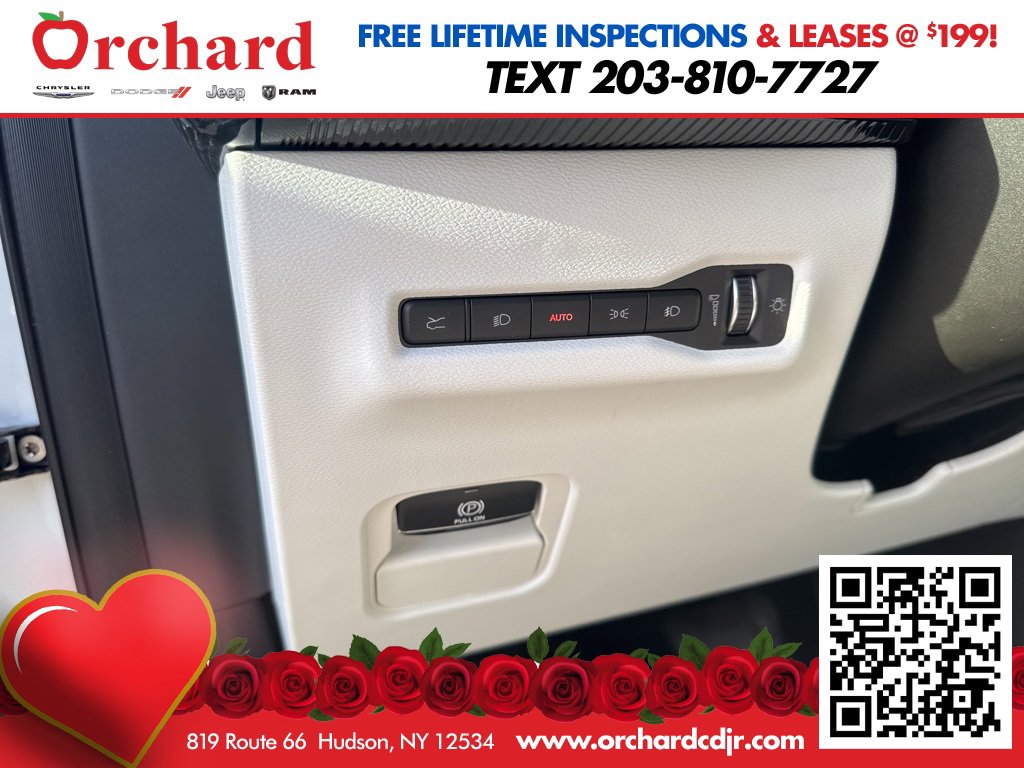 Used 2025 Jeep Wagoneer S Limited image 30