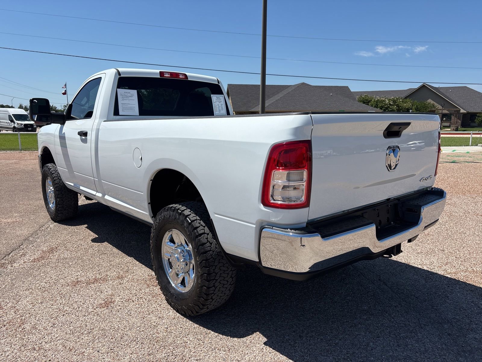 Used 2024 RAM 2500 Tradesman w/ Chrome Appearance Group AWD/4WD image 3