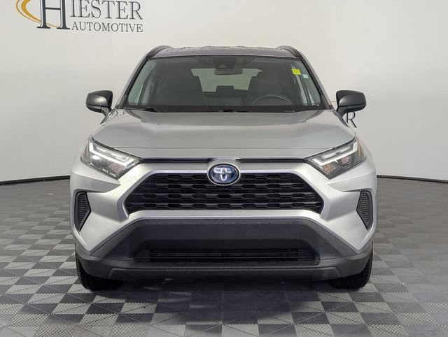 Used 2023 Toyota RAV4 LE AWD/4WD image 3