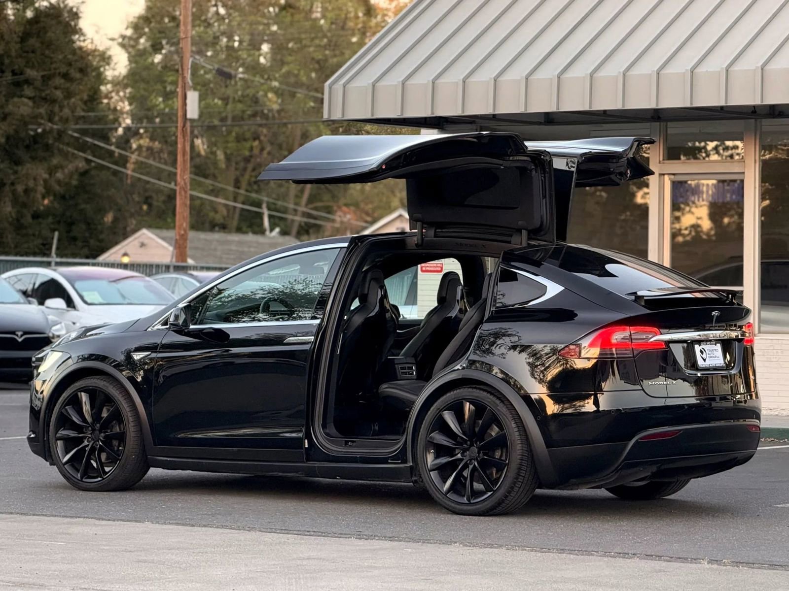 Used 2016 Tesla Model X 90D image 7