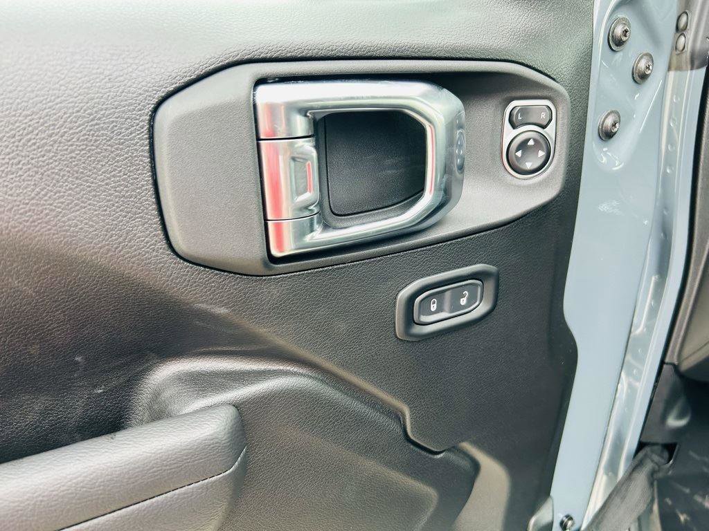 New 2025 Jeep Gladiator Rubicon image 10