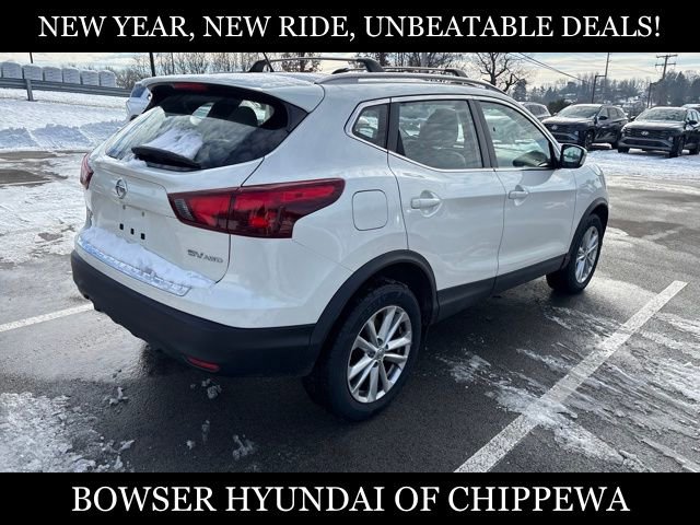 Used 2018 Nissan Rogue Sport SV image 5