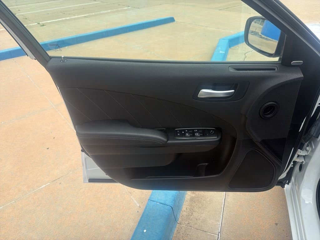 Used 2023 Dodge Charger SXT w/ Blacktop Package RWD image 6