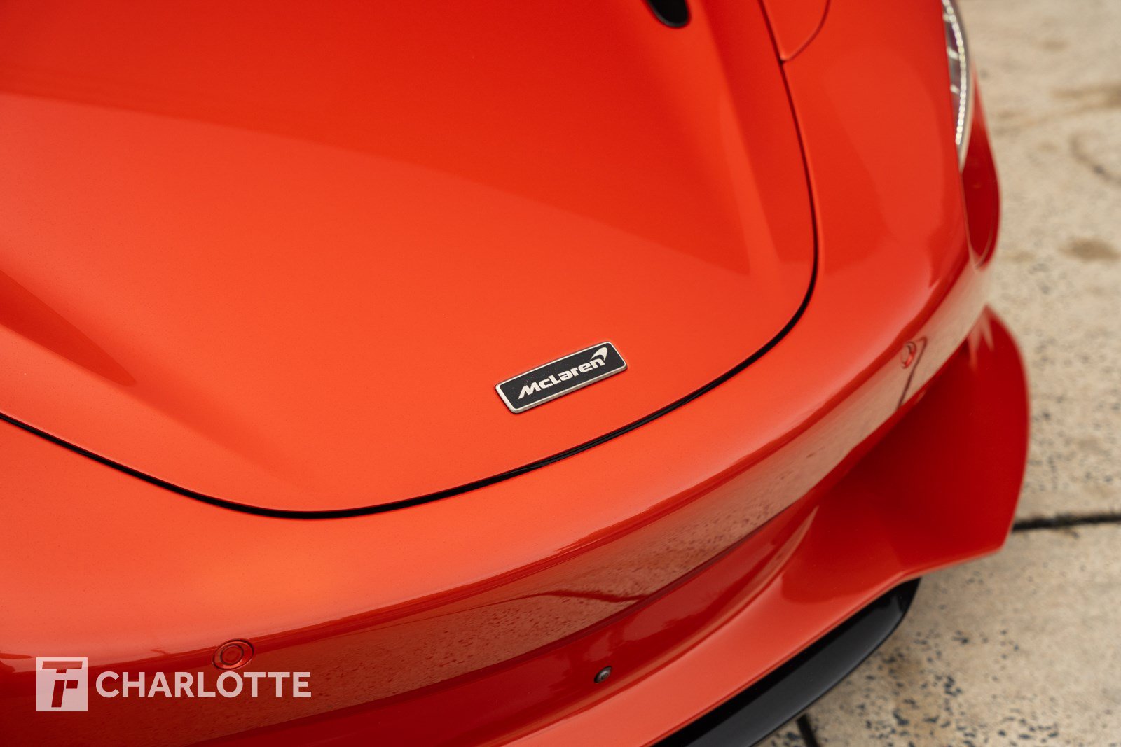 Used 2025 McLaren 750S Spider RWD image 3