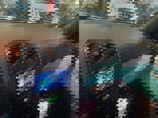 Used 2002 Ford Thunderbird Deluxe image 9