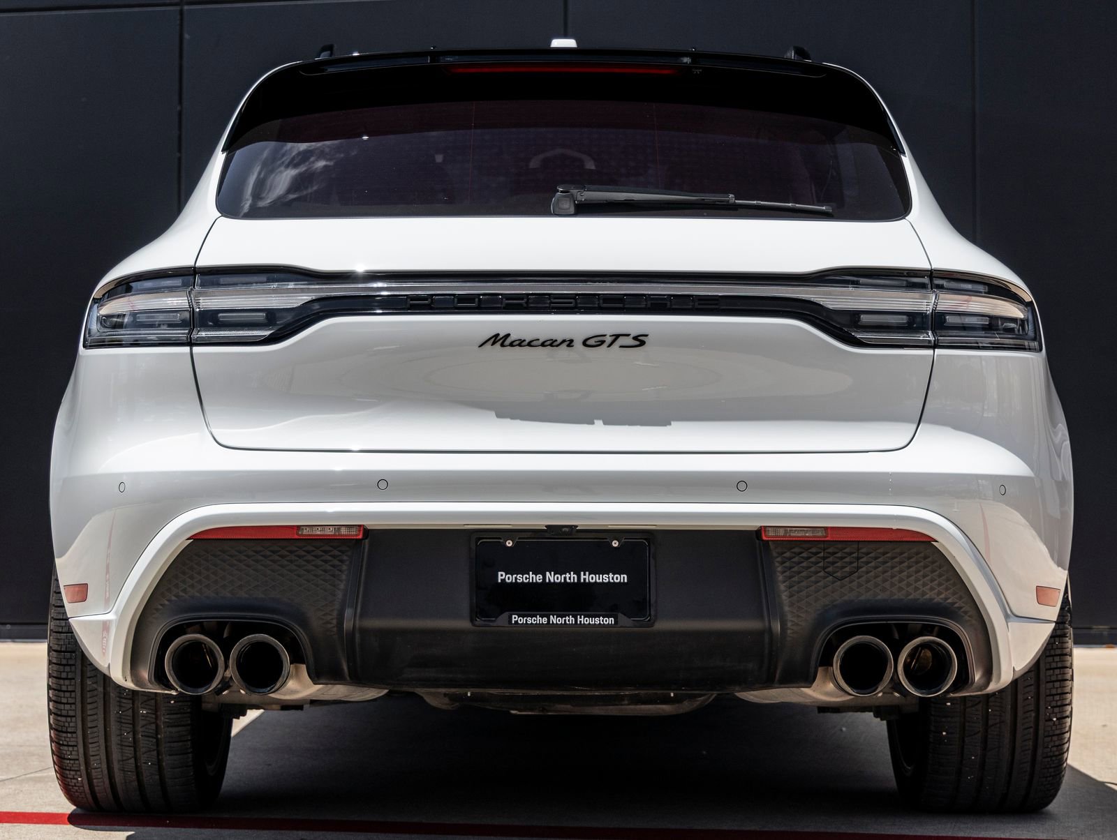 Used 2022 Porsche Macan GTS AWD/4WD image 10