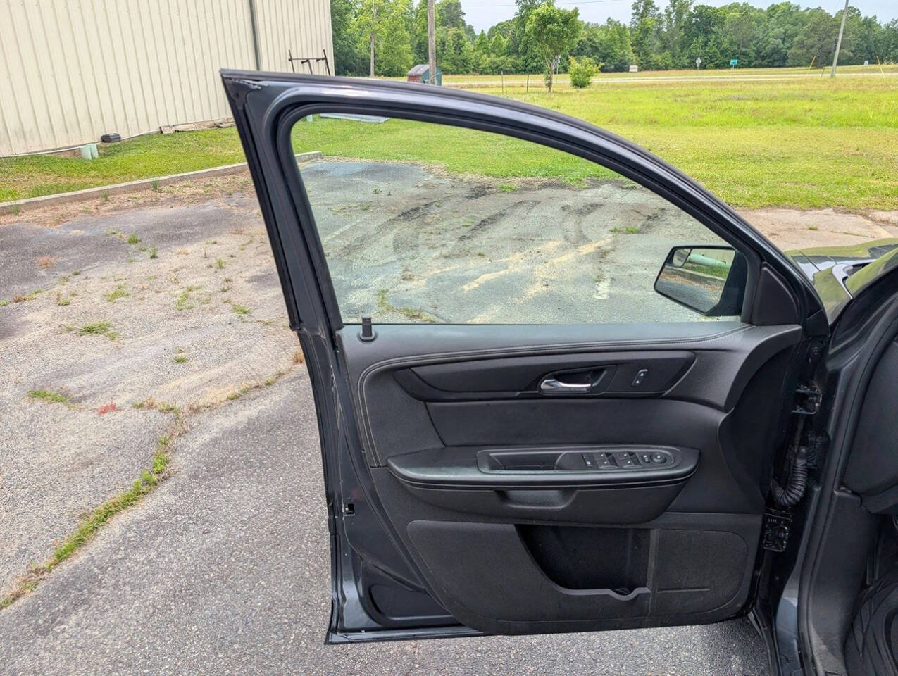 Used 2014 GMC Acadia SLE FWD image 21