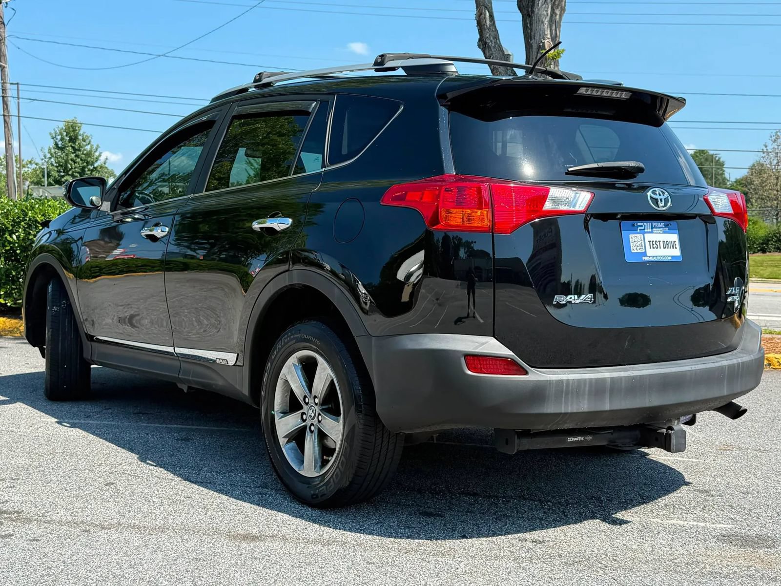 Used 2015 Toyota RAV4 XLE AWD/4WD image 4