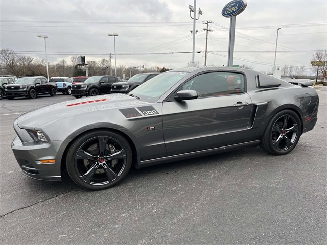 Used 2014 Ford Mustang GT w/ Equipment Group 301A image 3