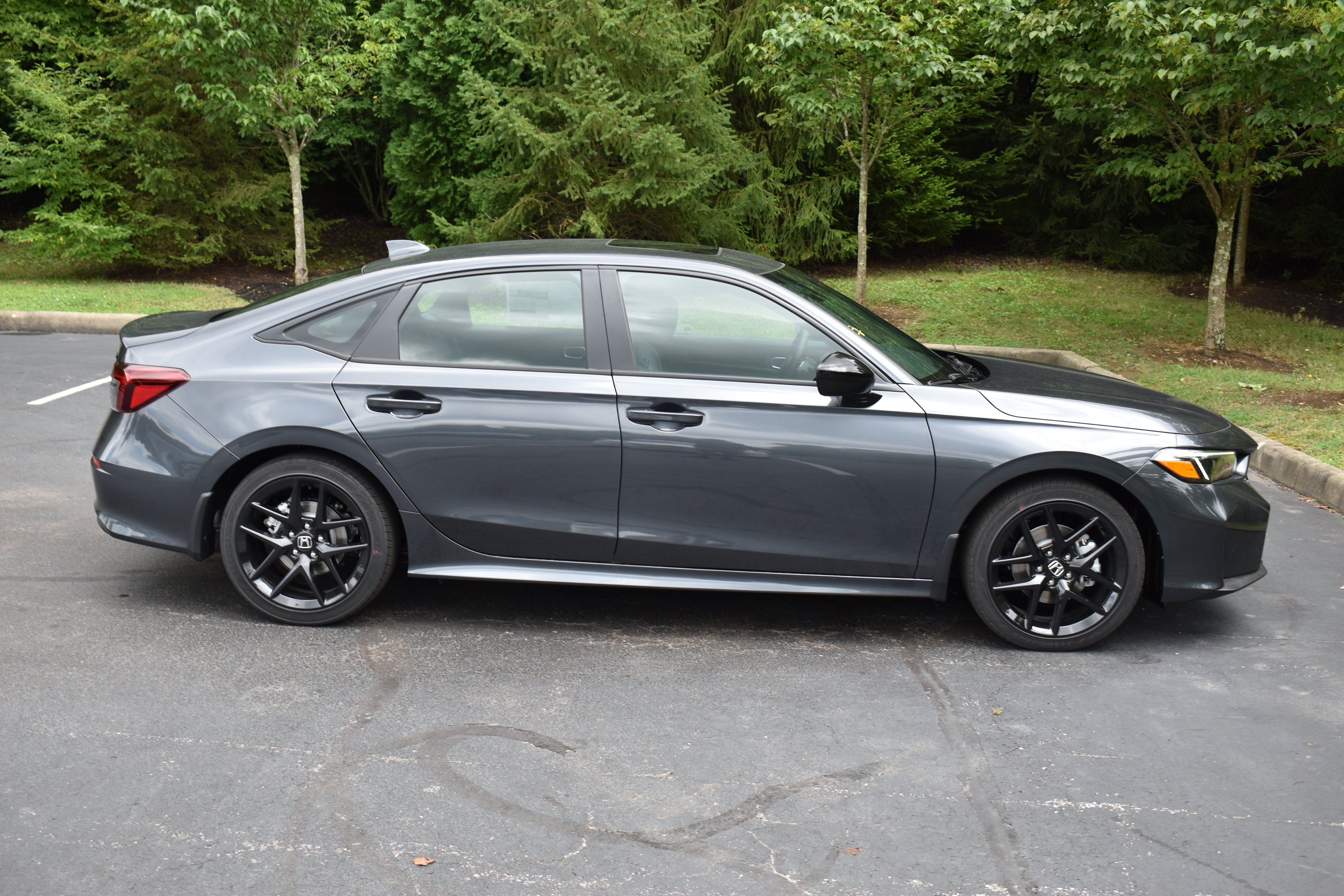 New 2026 Honda Civic FWD Hybrid Sedan image 9