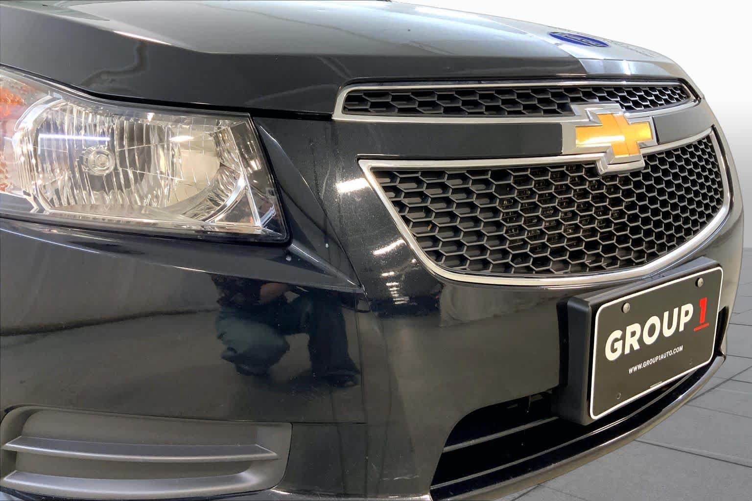 Used 2012 Chevrolet Cruze LT w/ All-Star Edition FWD image 32