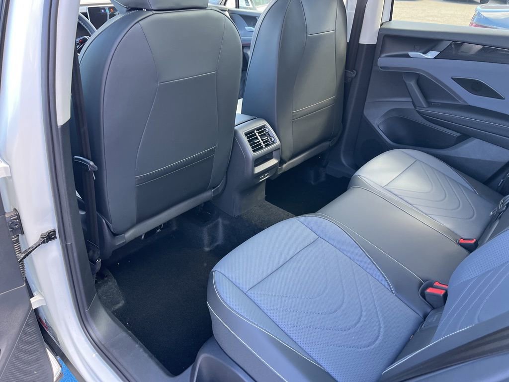 New 2026 Volkswagen Tiguan SE AWD/4WD image 19