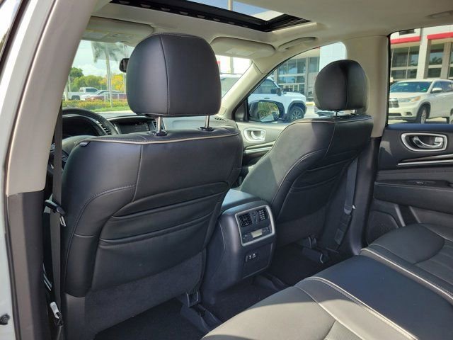 Used 2019 INFINITI QX60 Luxe w/ Essential Package image 9