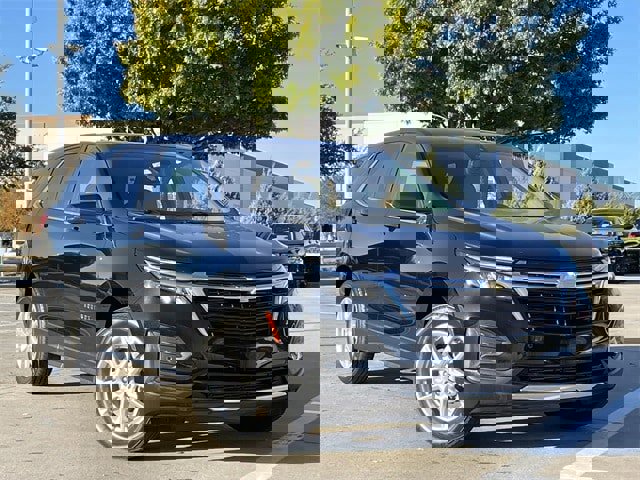 Used 2024 Chevrolet Equinox LT image 2