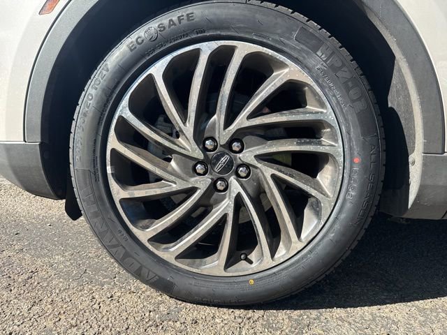 Used 2019 Lincoln Nautilus Reserve image 7