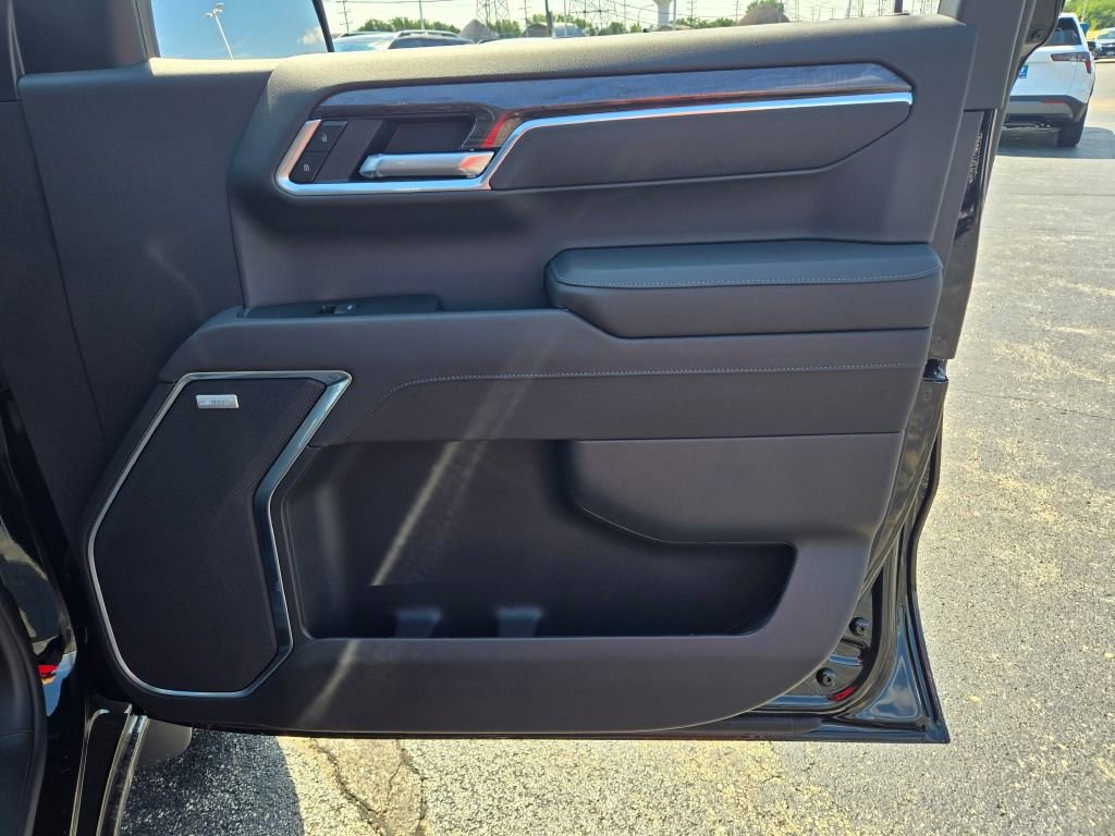 New 2026 Chevrolet Silverado 1500 LTZ w/ LTZ Premium Package image 7