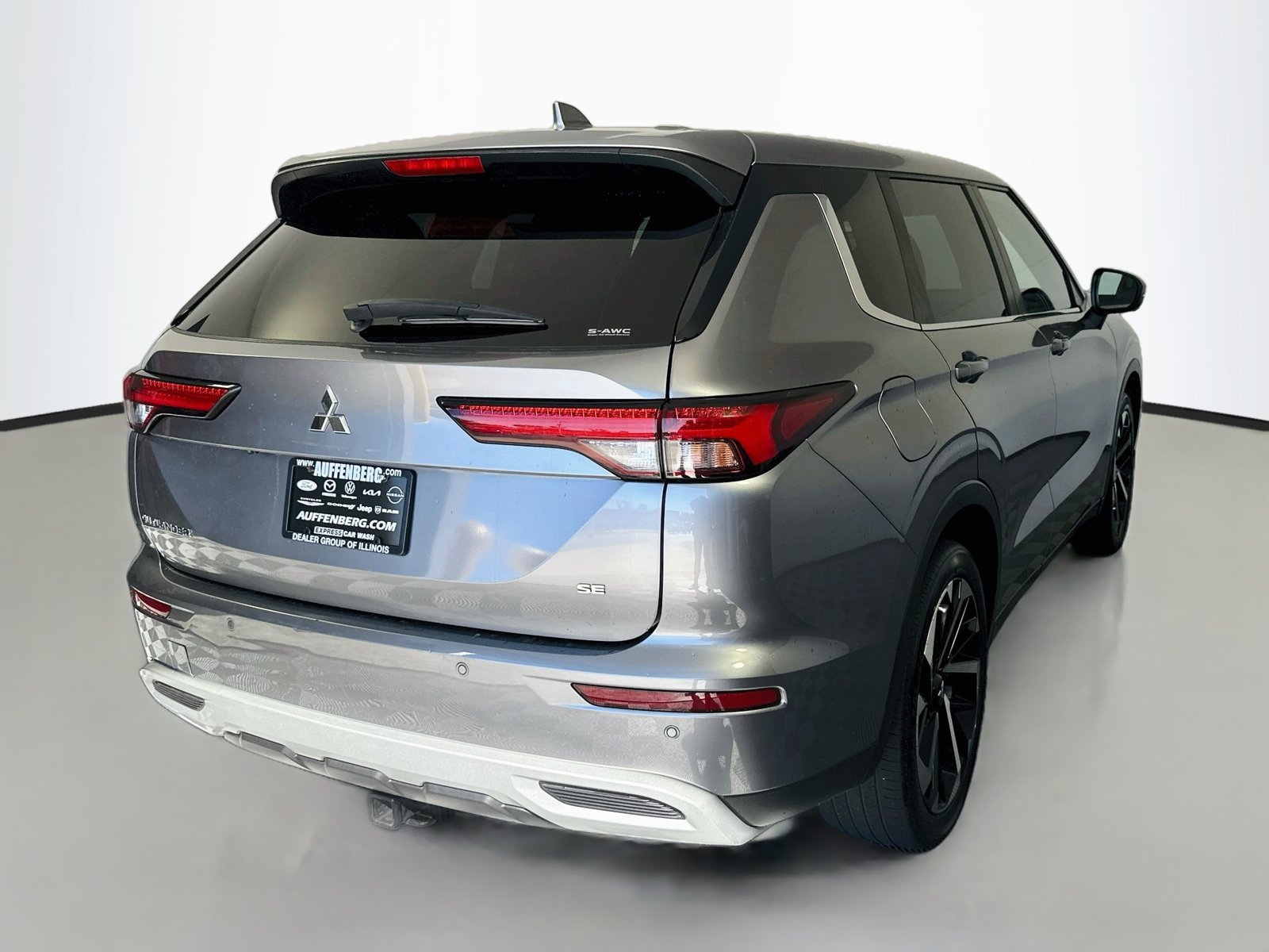 Used 2022 Mitsubishi Outlander SE AWD/4WD image 7