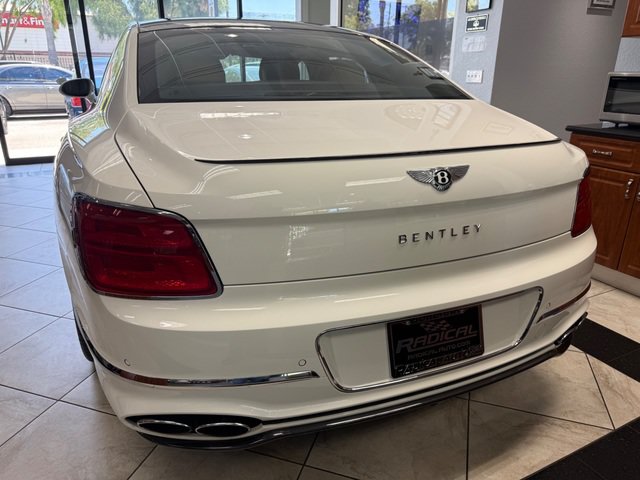 Used 2022 Bentley Flying Spur V8 AWD/4WD image 19