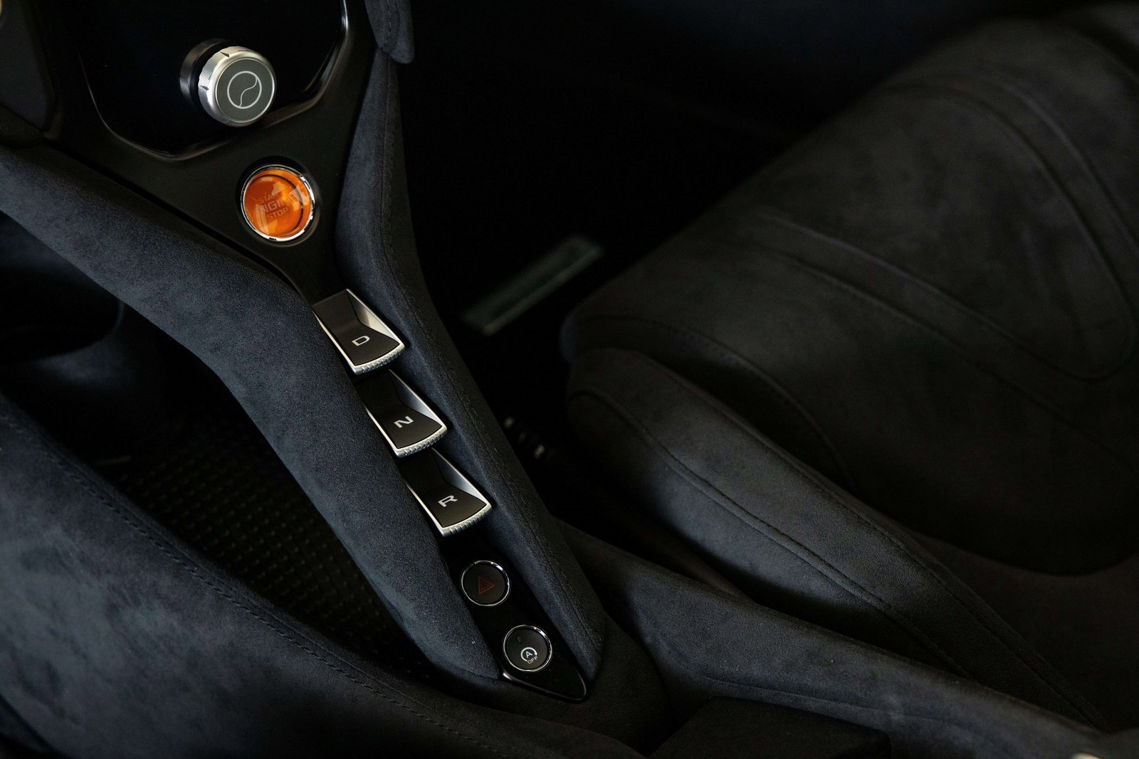 New 2025 McLaren 750S image 29