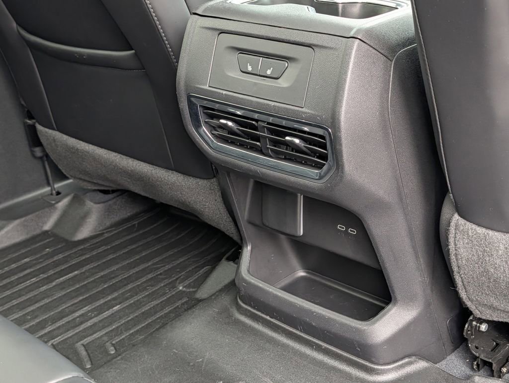 Used 2025 GMC Sierra EV Denali AWD/4WD image 34