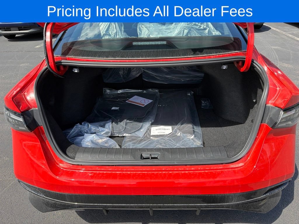 New 2027 Nissan Sentra SR w/ Floor Mat Package FWD image 7