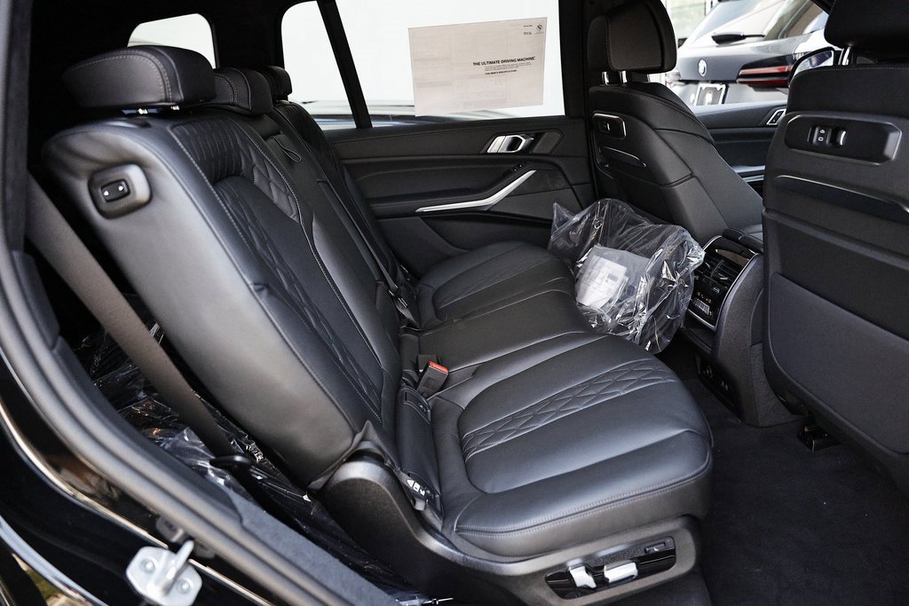 New 2026 BMW X7 xDrive40i w/ M Sport Package image 28