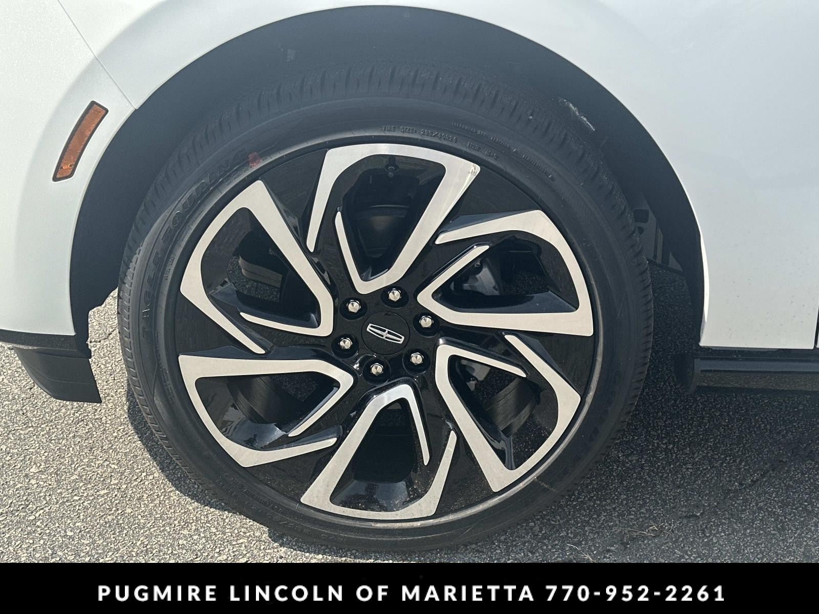 New 2027 Lincoln Navigator L Black Label AWD/4WD image 11