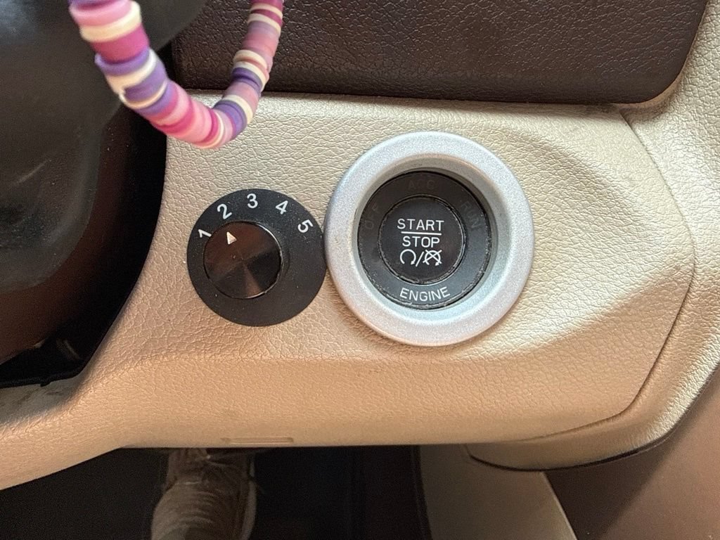 Used 2014 RAM 2500 Longhorn w/ Convenience Group AWD/4WD image 15