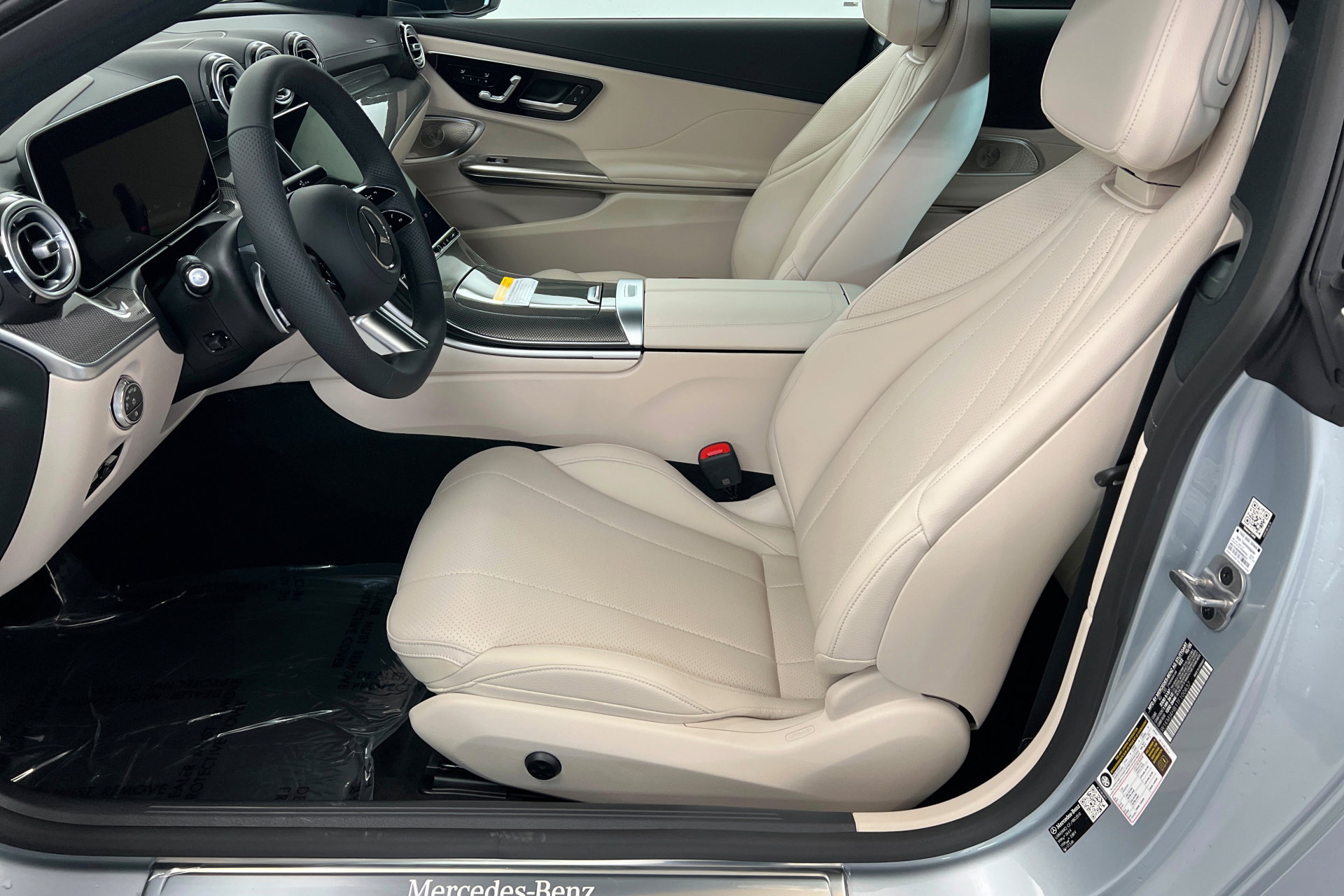 New 2026 Mercedes-Benz CLE 300 4MATIC Coupe image 17