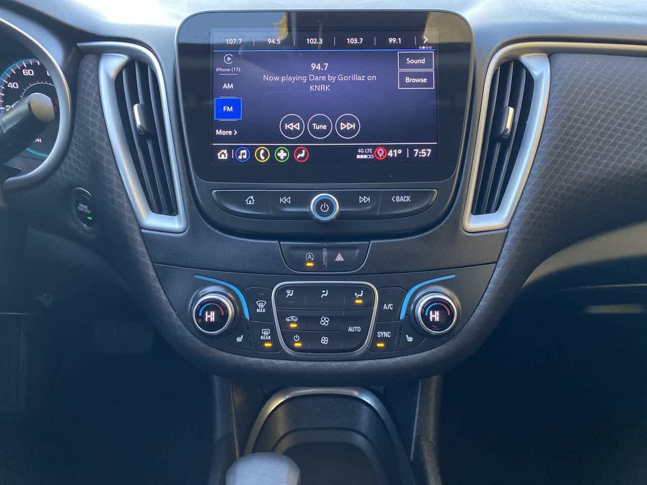 Used 2025 Chevrolet Malibu LT FWD image 24