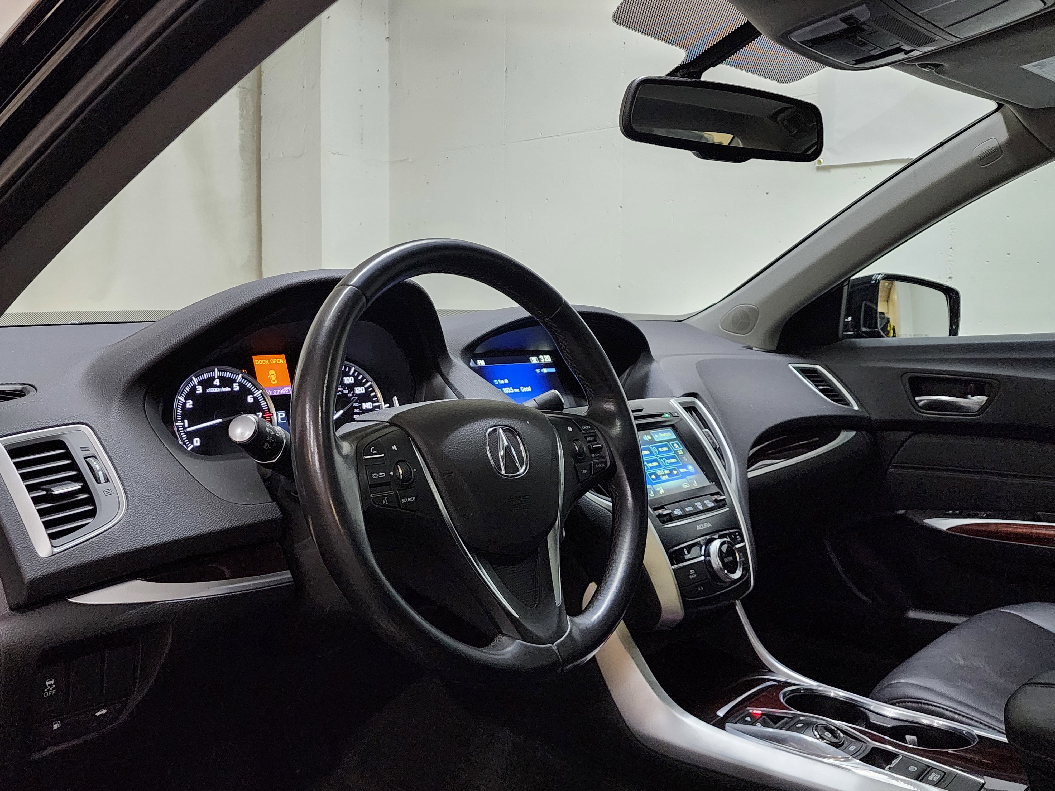 Used 2017 Acura TLX V6 image 11
