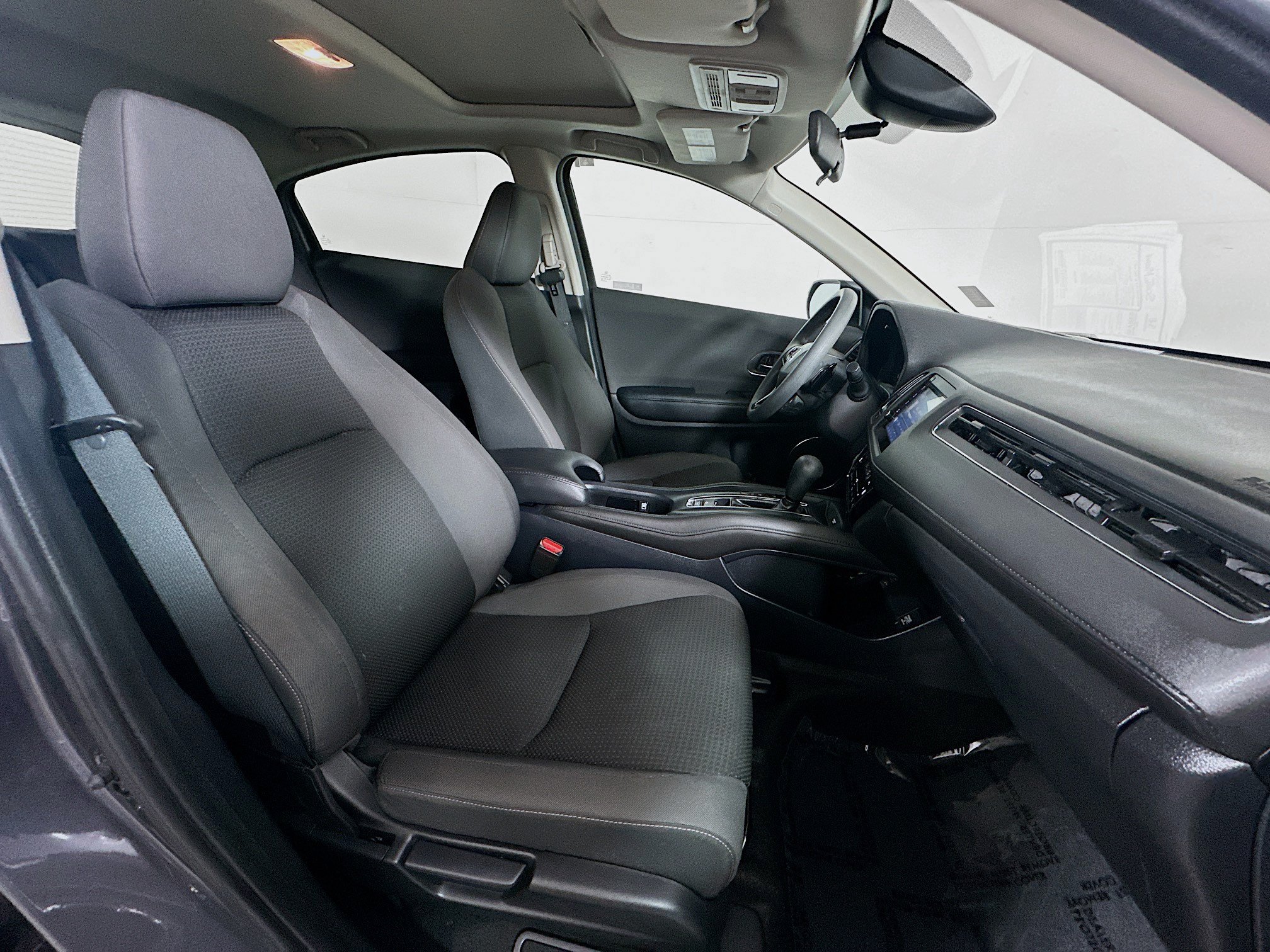 Used 2022 Honda HR-V EX image 29