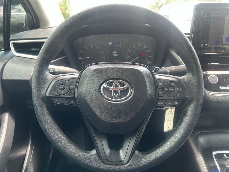 Used 2025 Toyota Corolla LE image 10