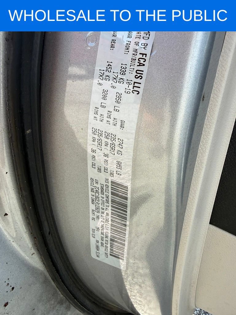 Used 2020 Chrysler Pacifica Touring-L FWD image 21