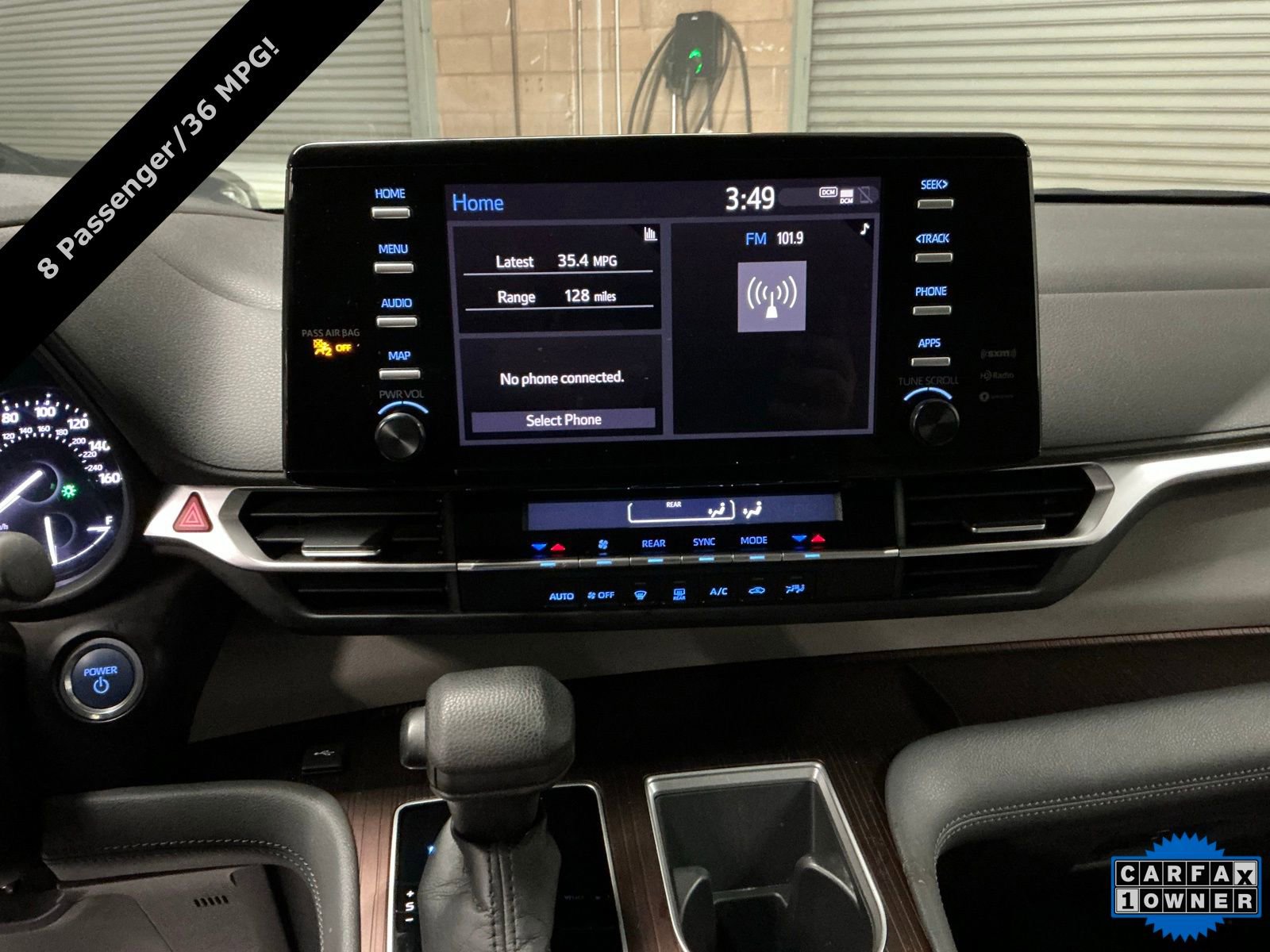 Used 2021 Toyota Sienna LE image 26